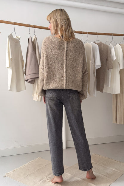 Oversize buklé pulcsi-dióbarna