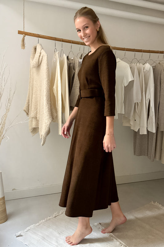 Kordbársony midiruha - csokibarna