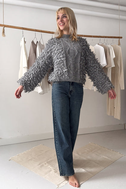 Texturált hurkolt kötött pulcsi