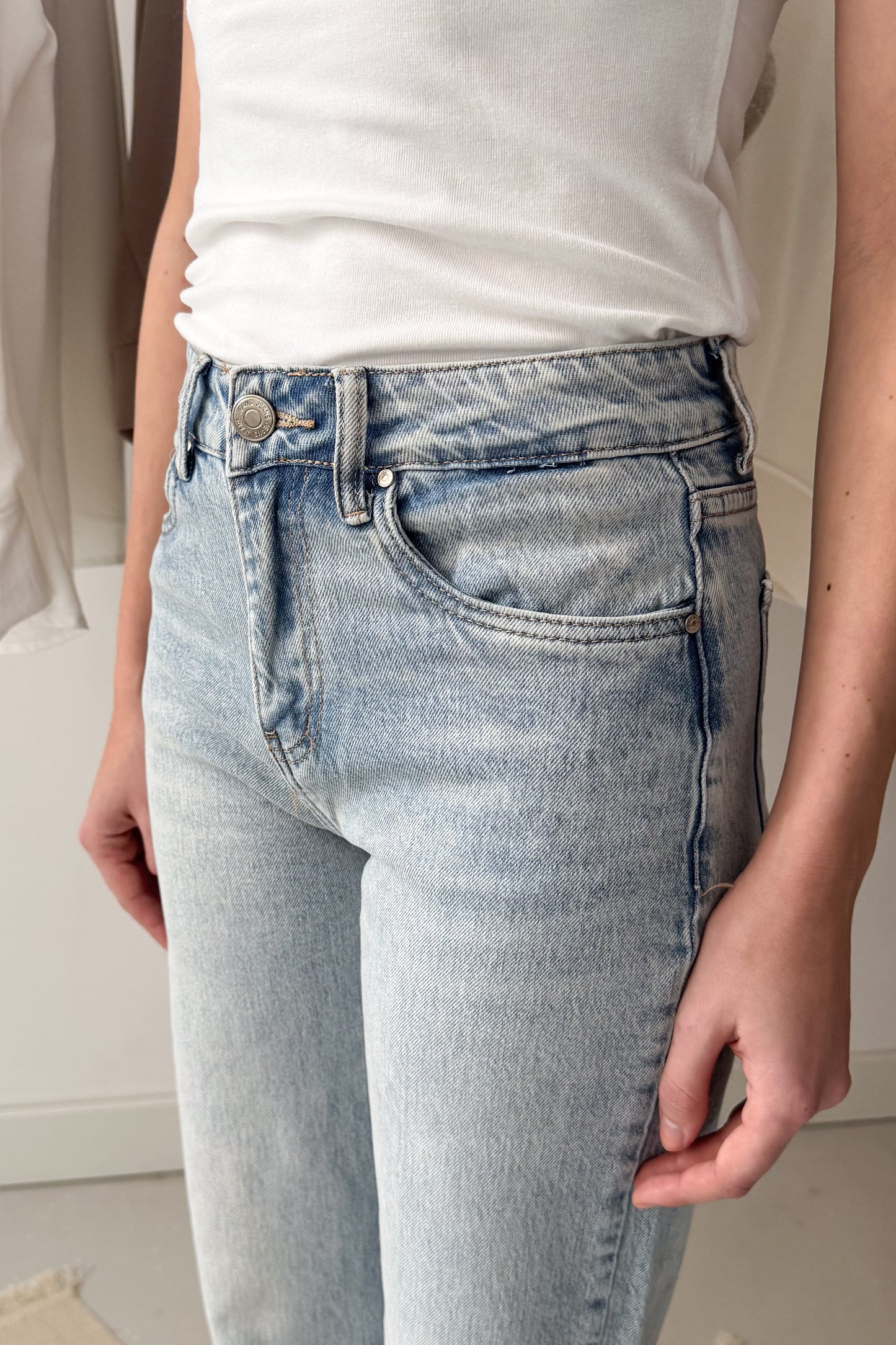 Egyenes szárú farmernadrág-világoskék