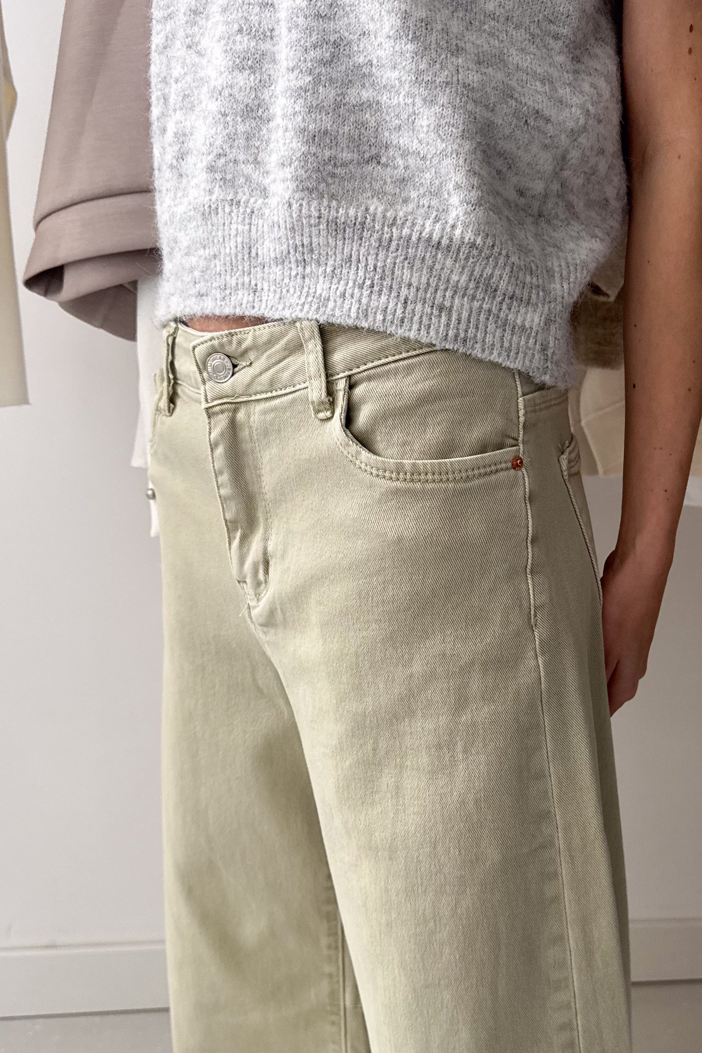 Ballon farmernadrág-pisztáciazöld