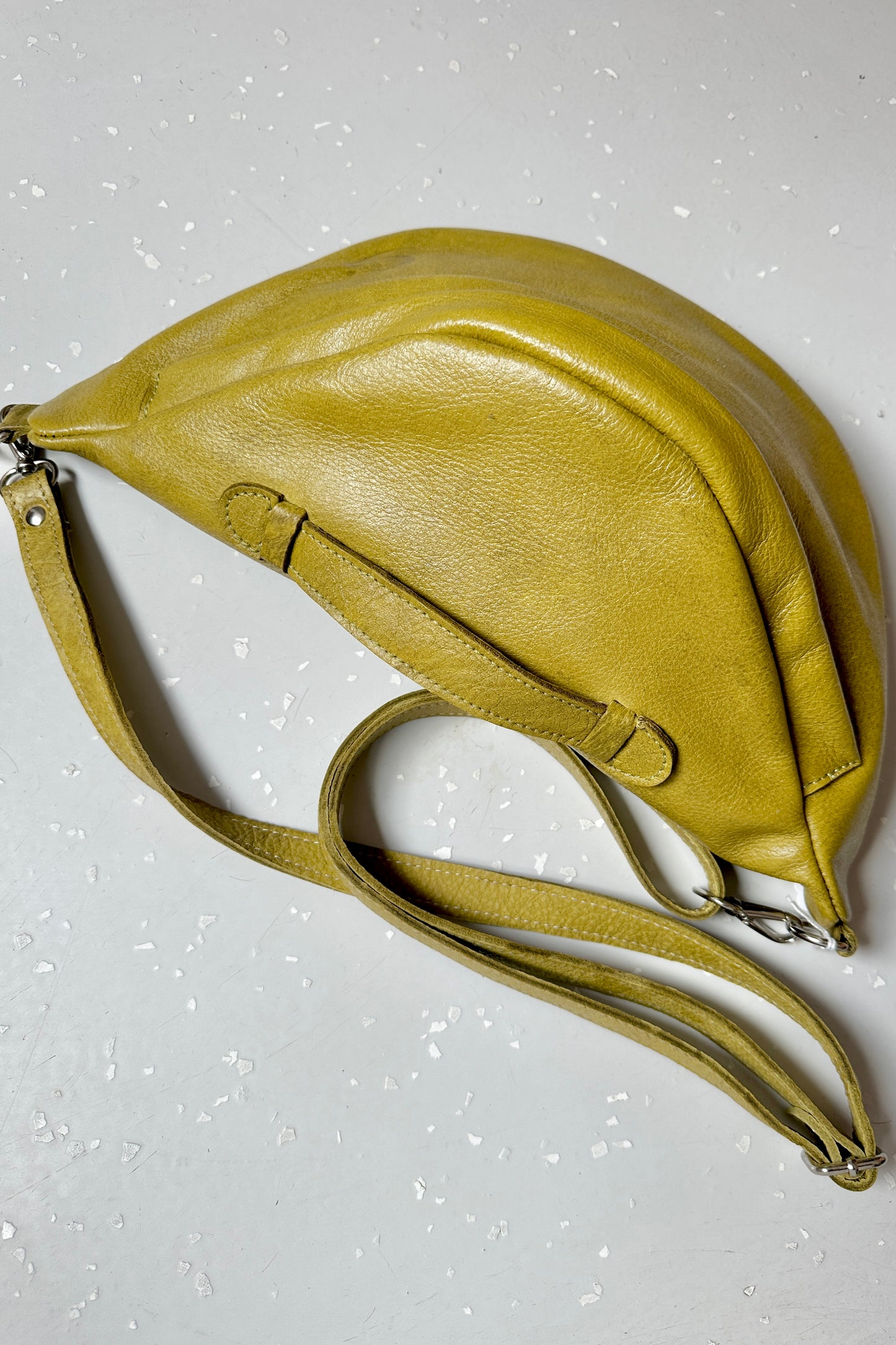 Oversize övtáska - olajzöld