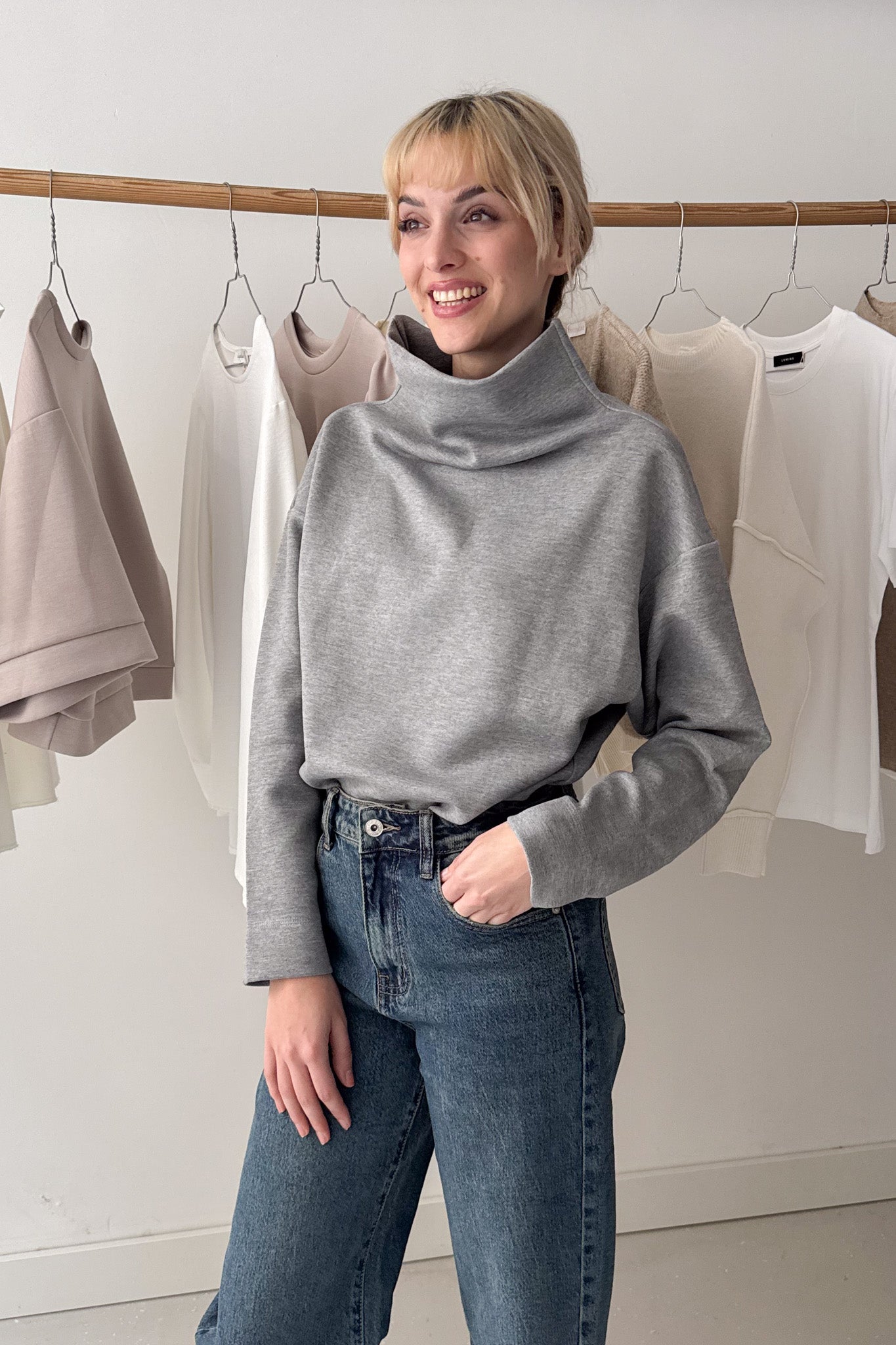Álló nyakú pulcsi - hamuszürke