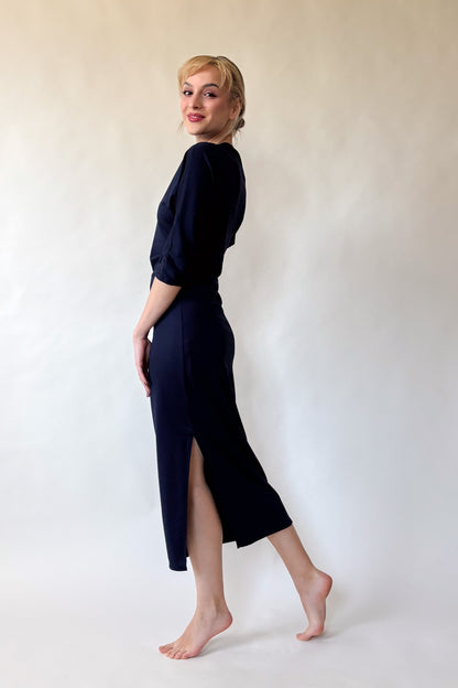 Éjkék, félvállas ruha