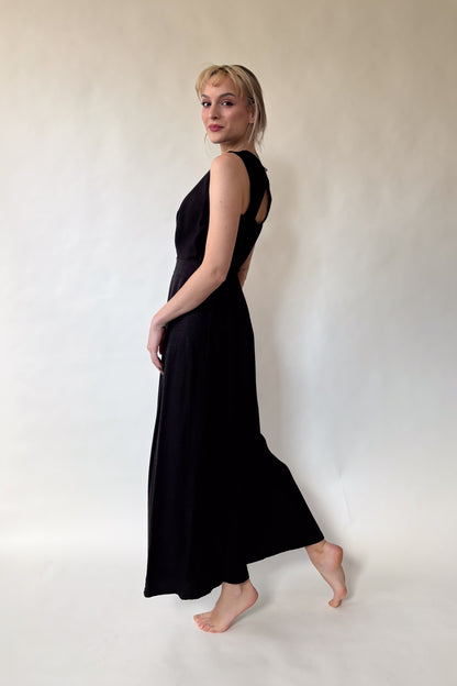 Sleeveless backless jumpsuit-black