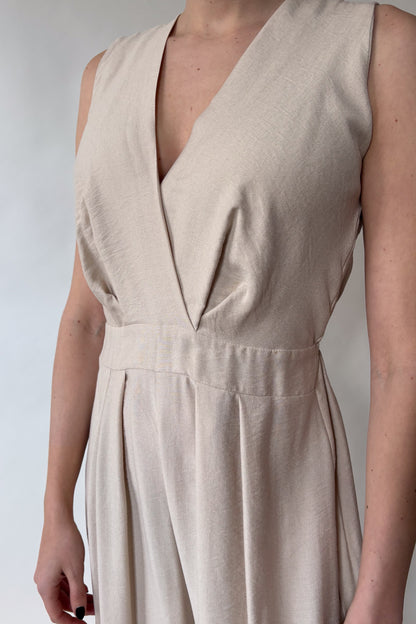 Sleeveless backless jumpsuit-beige