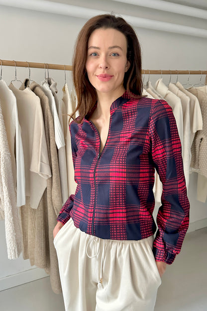 Basic zip-up cotton top