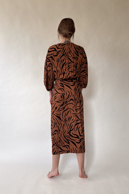 Wrap dress - tiger print 