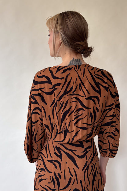 Wrap dress - tiger print 
