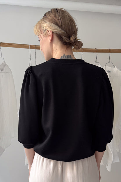 Puffos ujjú felső - fekete