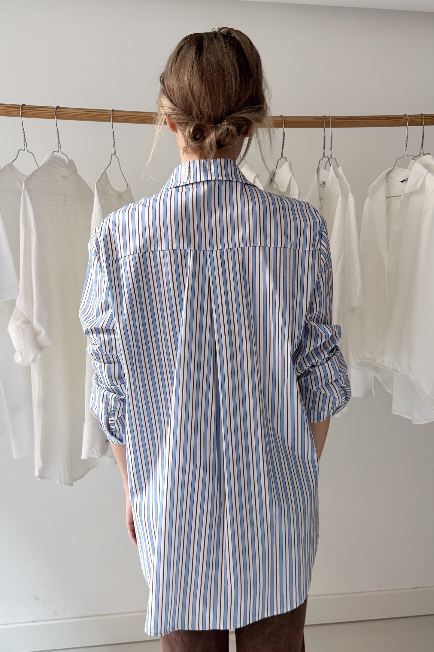 Kék-barna csíkos ing