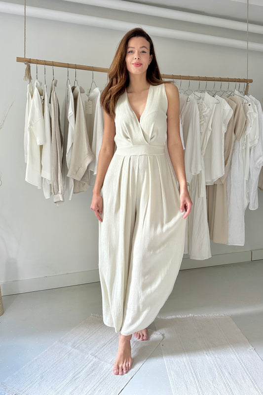 Ujjatlan viszkóz overál