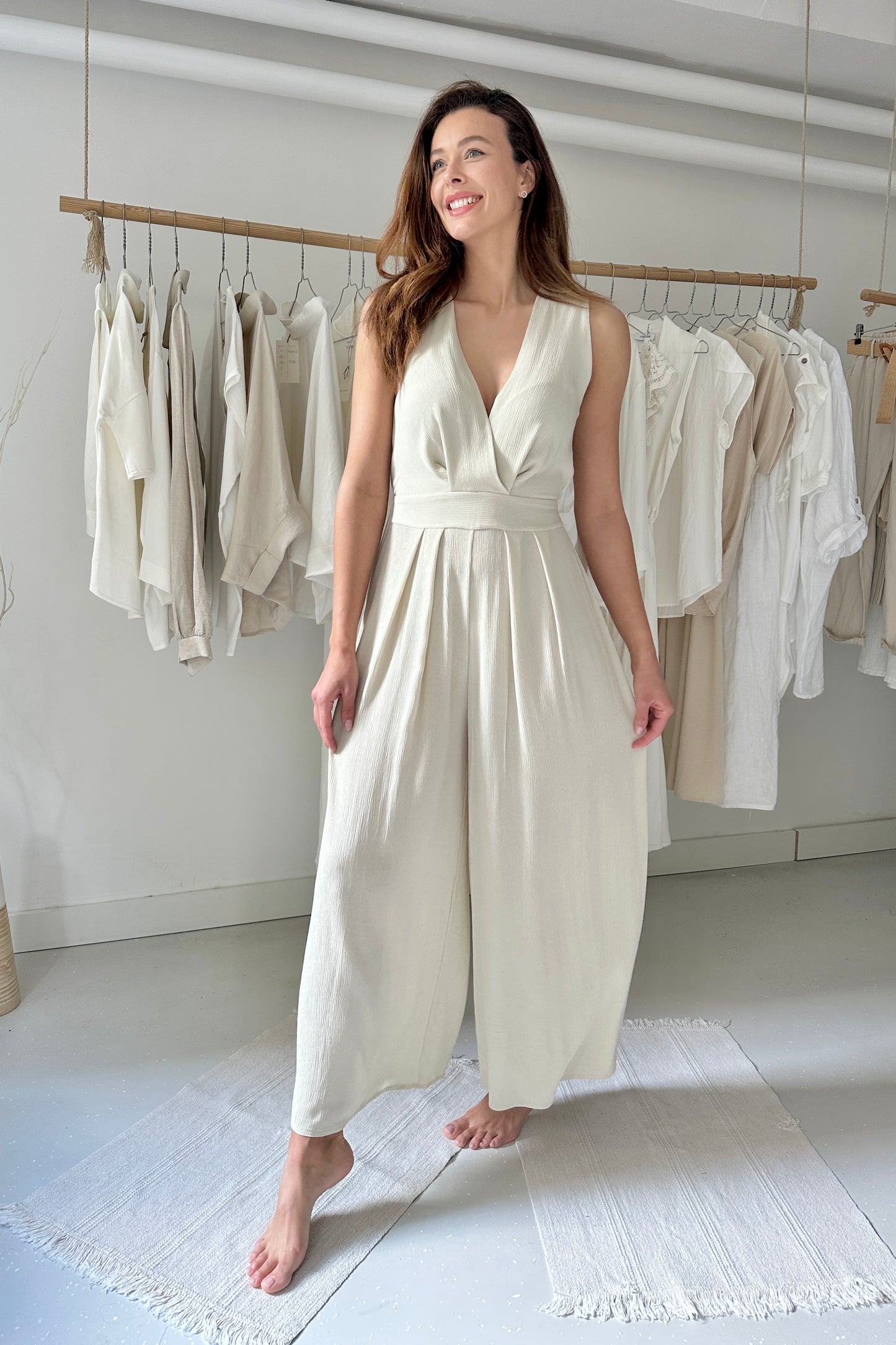 Ujjatlan viszkóz overál