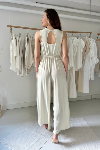 Ujjatlan viszkóz overál