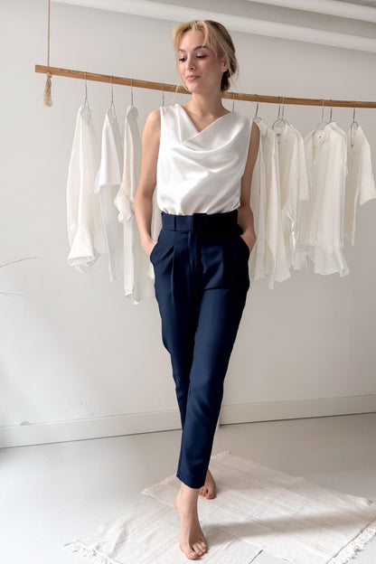 Elegáns sötétkék nadrág