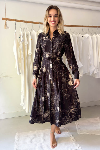 Bézs virágmintás fekete ingruha