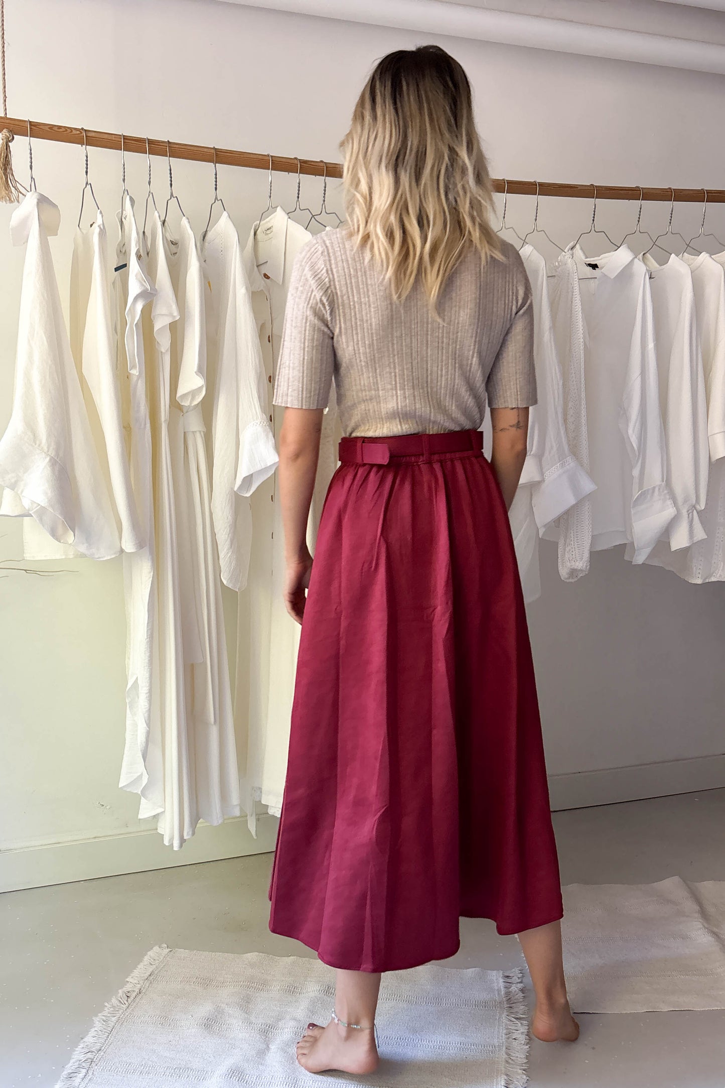 Arany gombos midi szoknya-bordó