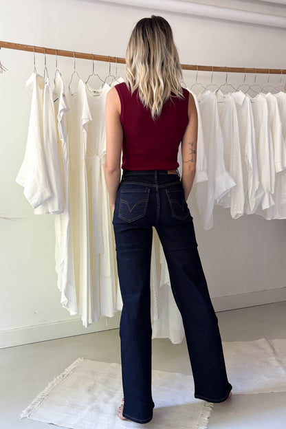 Ujjatlan aranygombos kötött felső-burgundi vörös