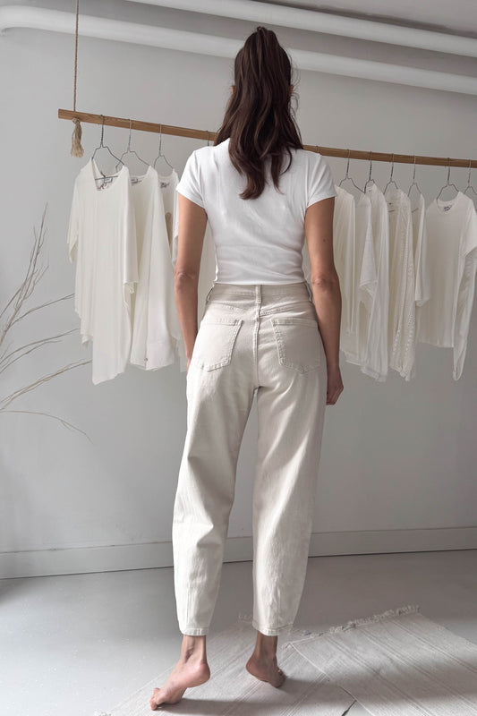 Laza szabású farmernadrág-bézs