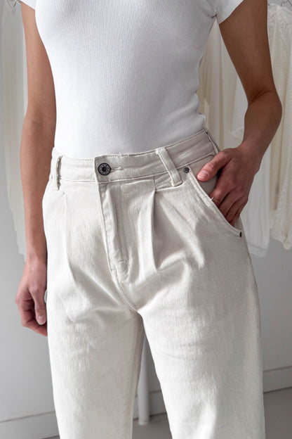 Laza szabású farmernadrág-bézs