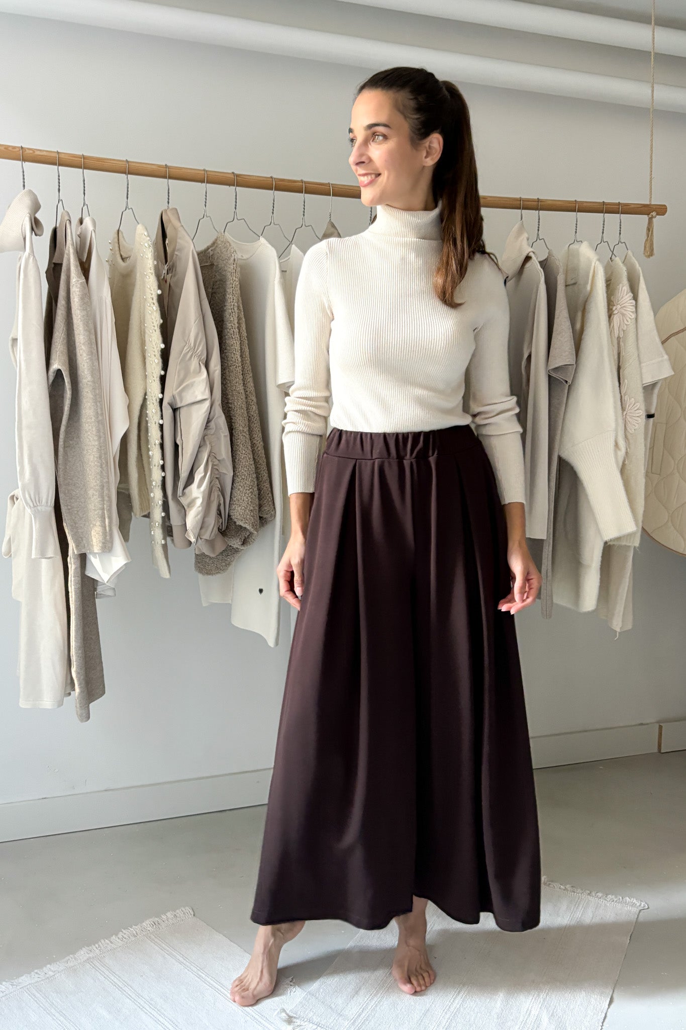 Elöl hajtásos, vastagabb nadrág - csokibarna