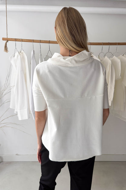 Csavart nyakú pulóver-rövid