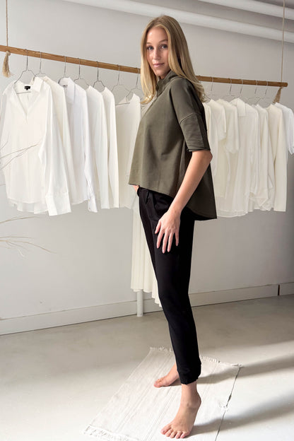 Khaki csavart nyakú pulóver-rövid