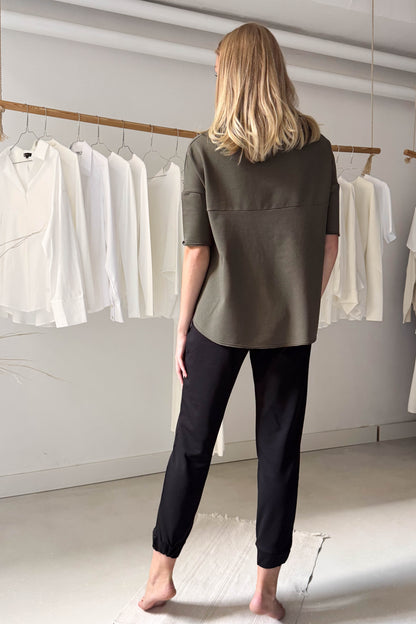 Khaki csavart nyakú pulóver-rövid