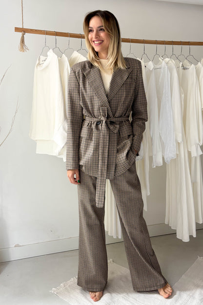 Kockás blézer és nadrág szett