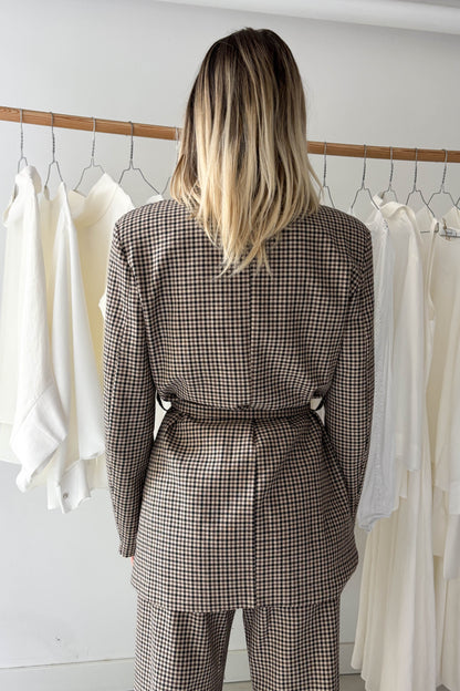 Kockás blézer és nadrág szett