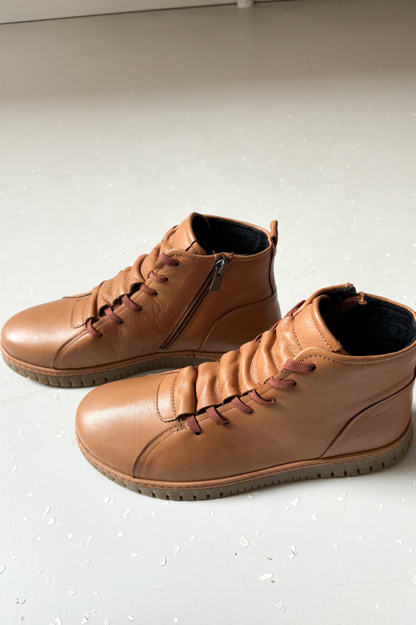 Csikóbarna bakkancs