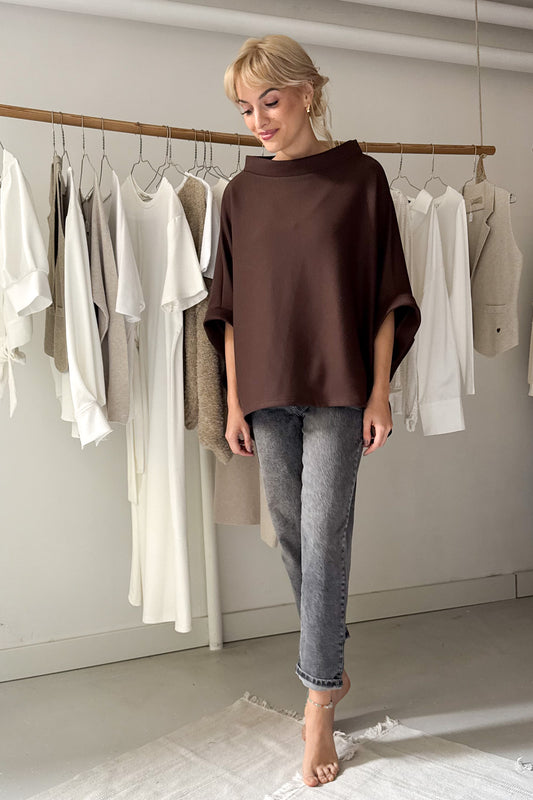 Denevérujjas felső - csokibarna